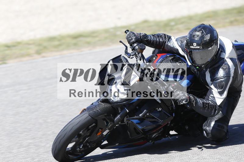 /05 07.04.2026 Cornu Master School ADR/Gruppe rot/11